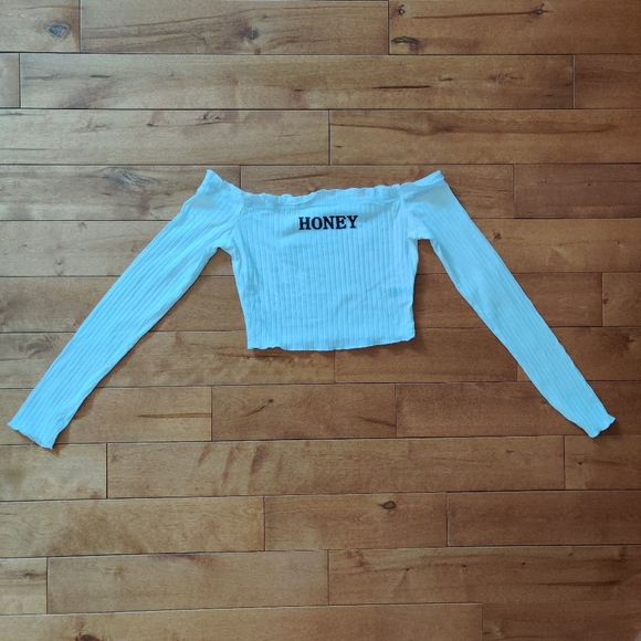 Off the shoulder crop top - Picture 1 of 5